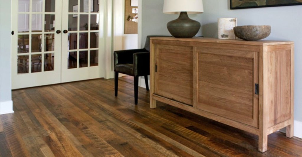 hallway with barnwood oak flooring.